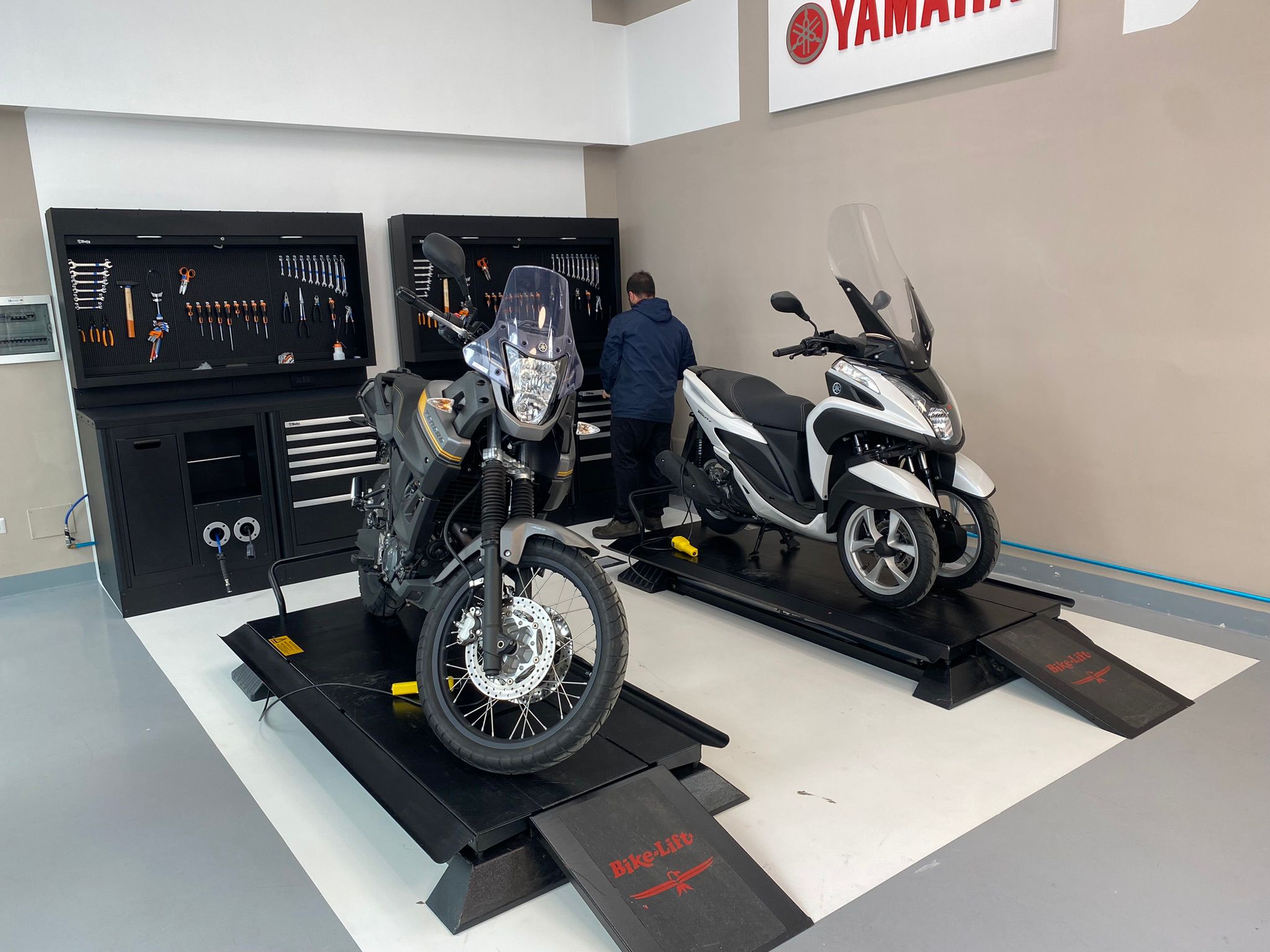 SCUOLA DEL FARE DI NAPOLI,YAMAHA, BETA E CNOS FAP INAUGURANO IL NUOVO LABORATORIO AUTOMOTIVE